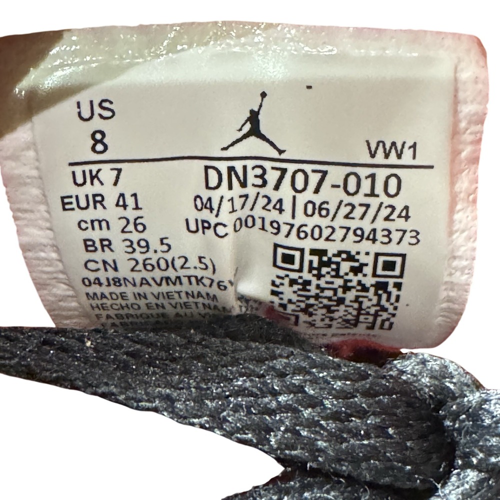 Nike Air Jordan 3 Retro OG 2024 Black Cement DN3707-010 Mens Size 8 Sneaker - Picture 6 of 8